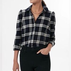 Tuckernuck Saranac
Midnight Plaid Flannel Shirt Navy White Small